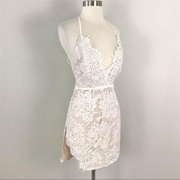 Tobi Large Lace Mini Dress White Side Eye Bodycon - Picture 4 of 11